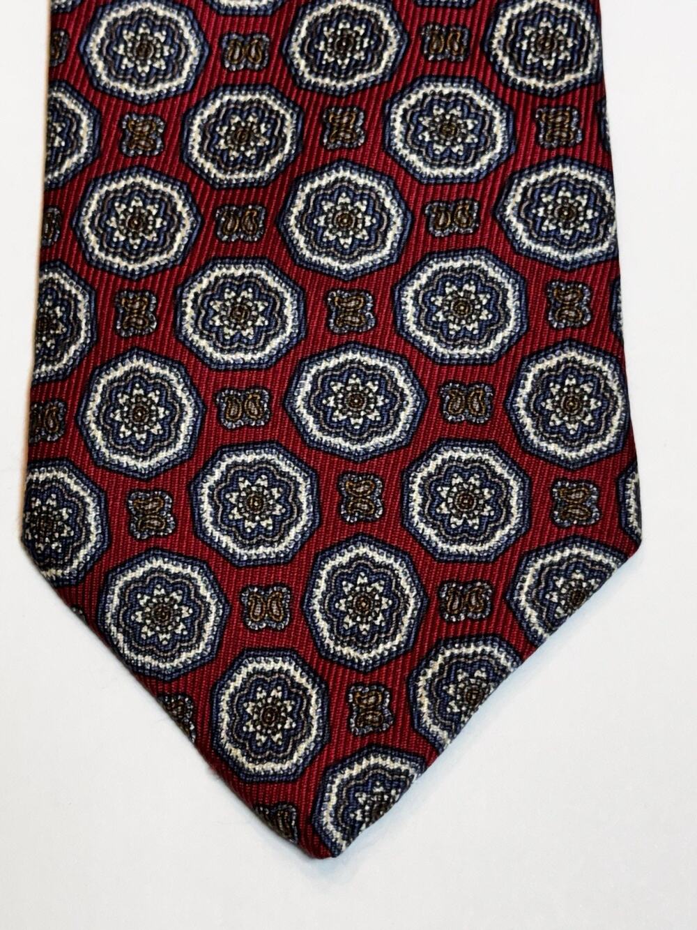 Brooks Brothers Makers Silk Tie Medallion Burgundy Red Wall Street Banker